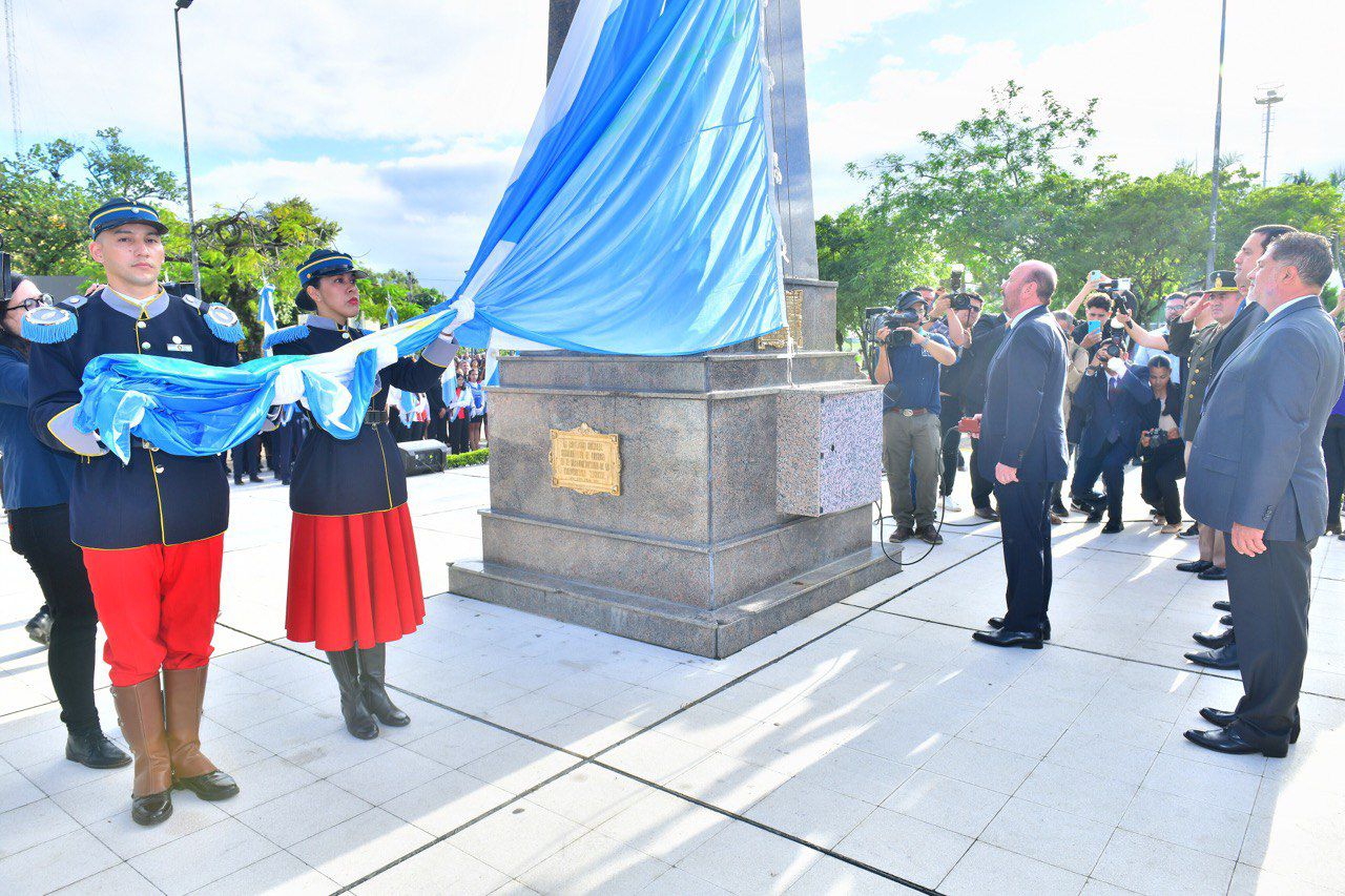 El gobernador Insfrán encabezará los actos por el 214° aniversario de la  Revolución de Mayo – Agenfor