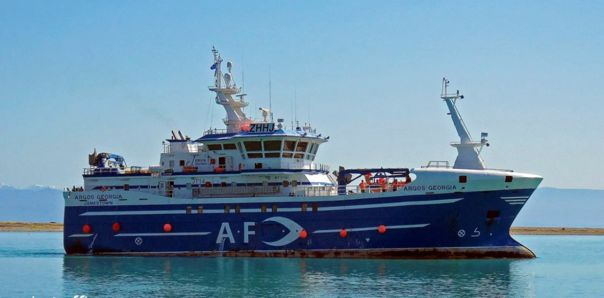 Barco pesquero Argos Georgia, que naufragó cerca de las Islas Malvinas. Foto EFE.