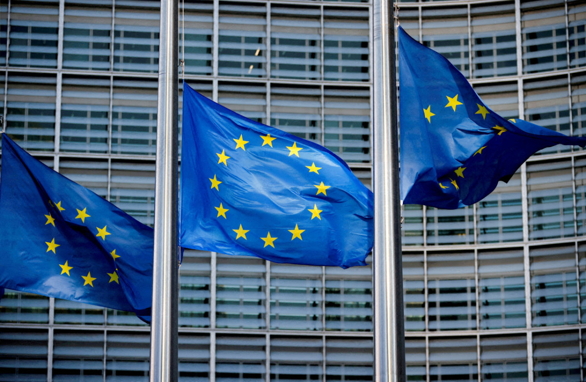 Banderas de la Unión Europea. Foto: Reuters.