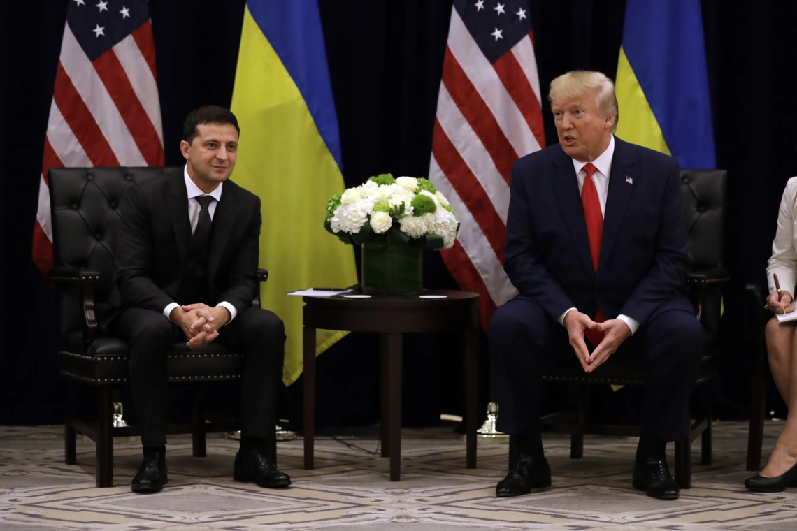 Donald Trump y Volodimir Zelensky