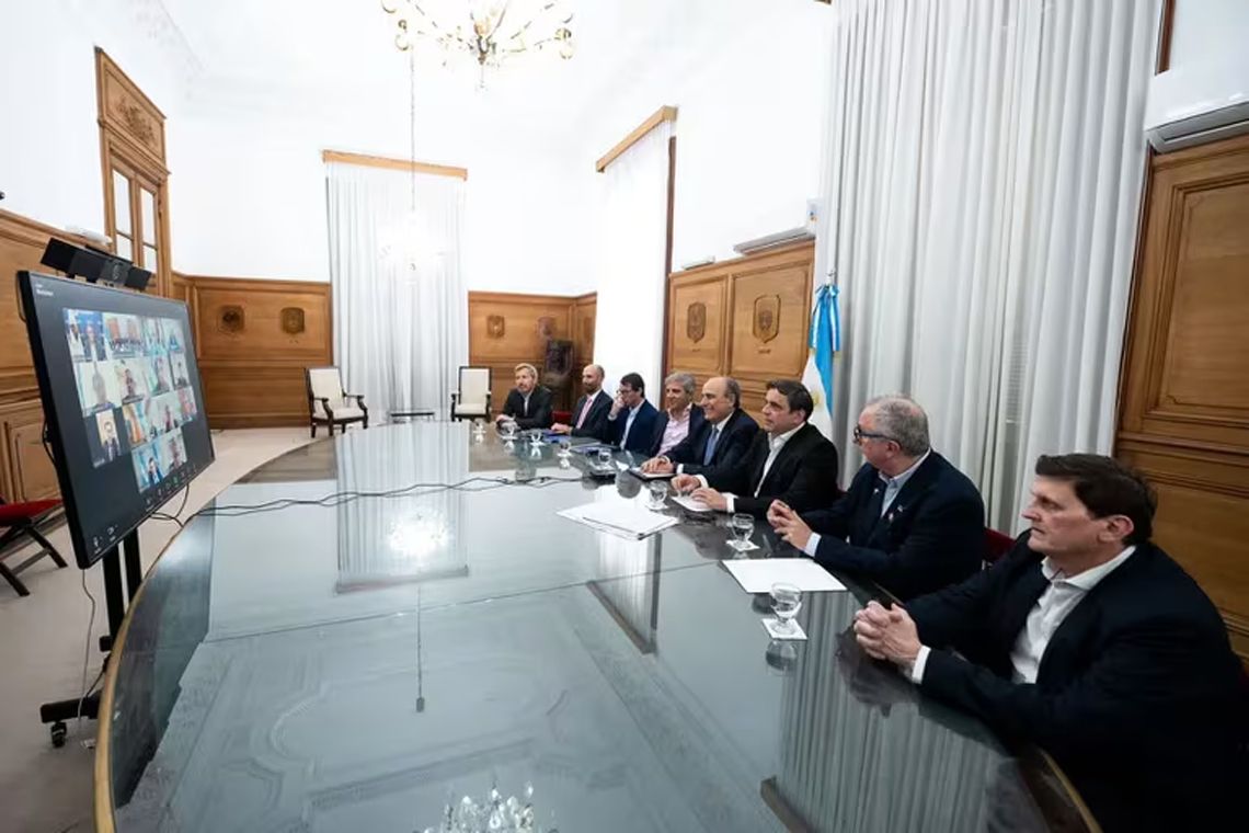 Encuentro virtual con gobernadores. 