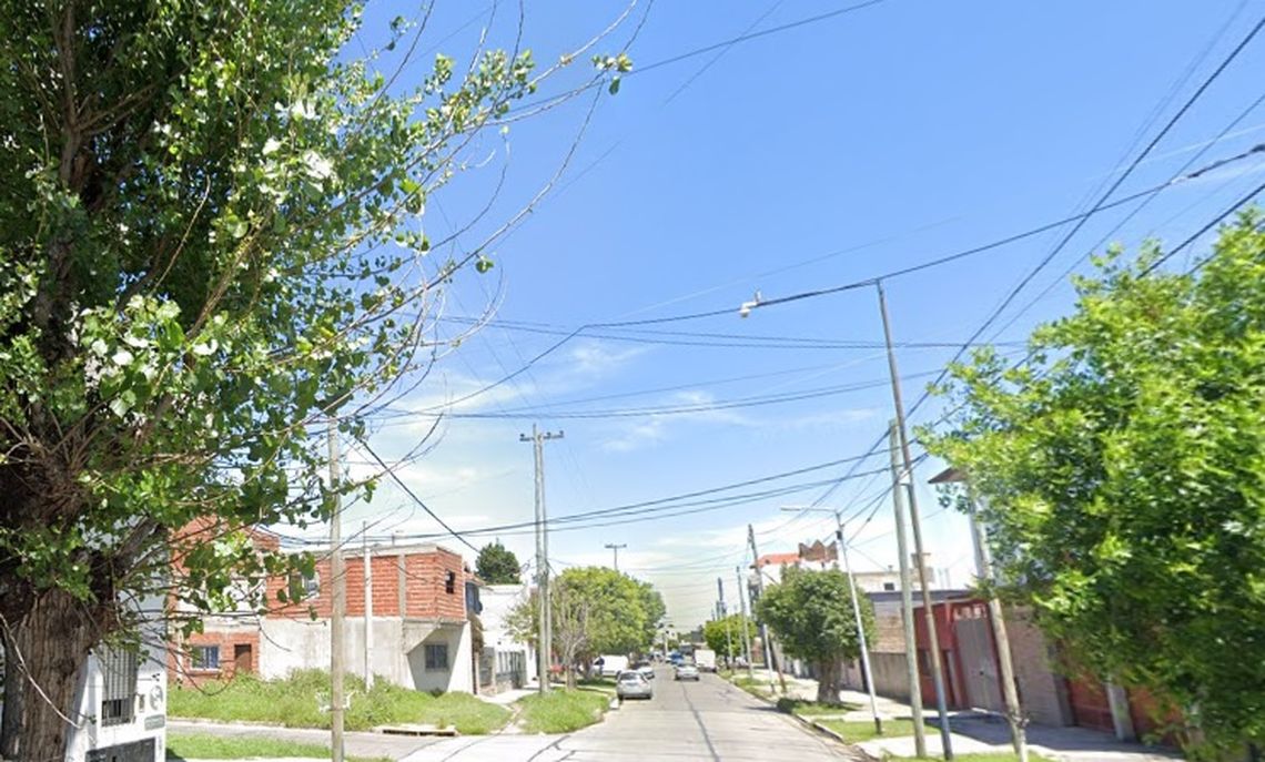 Amenazó a vecinos con un arma, se pegó un tiro en la pierna y terminó detenido