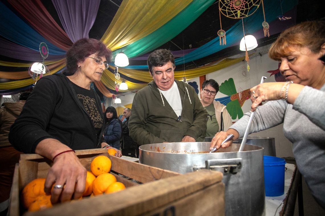 Fernando Espinoza en el comedor Virgen del Rosario