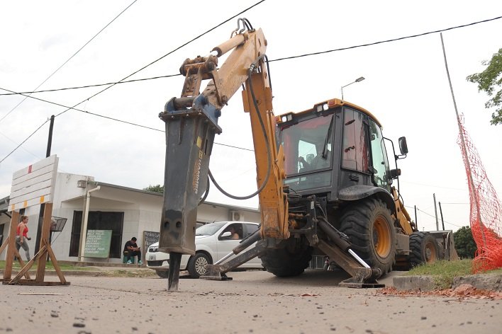 El municipio trabaja en diferentes puntos para recomponer las calles de la  ciudad