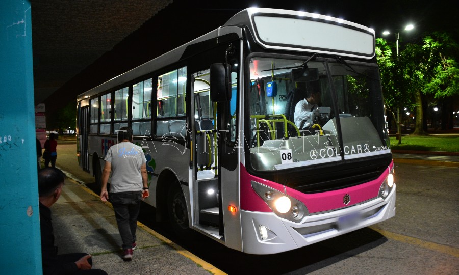 Transporte: “Las primeras jornadas fueron positivas”, afirmó Oviedo, de UCRA  - Diario La Mañana