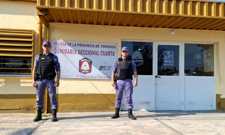 La Policía investiga el robo de teléfonos celulares de un comercio - Diario  La Mañana