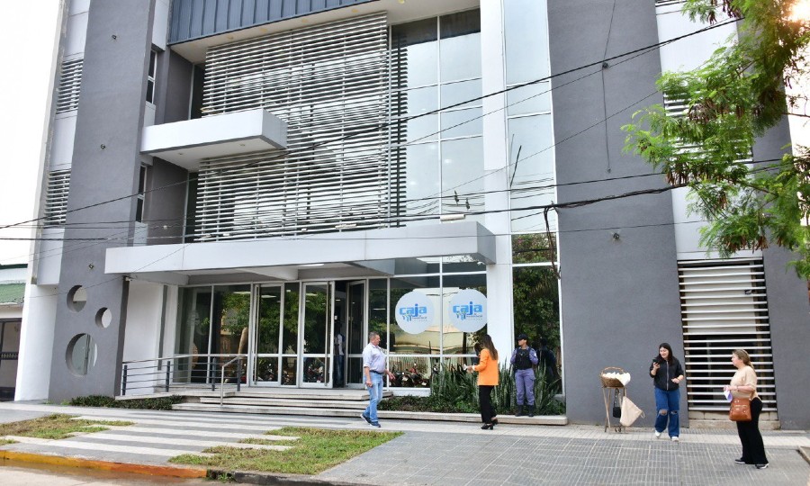 La Caja de Previsión Social se mudó al edificio donde funcionó temporalmente  el IASEP, en el Bº San Miguel - Diario La Mañana