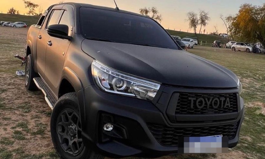 En un audaz raid delictivo, robaron tres Hilux que estaban estacionadas frente a las casas de sus dueños - Diario La Mañana